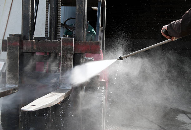 Best Concrete Pressure Washing  in Carlsbad, NM